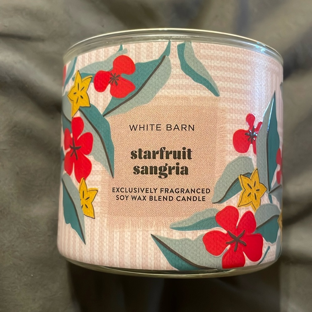 White Barn Starfruit Sangria 3 wick candle - Picture 3 of 4